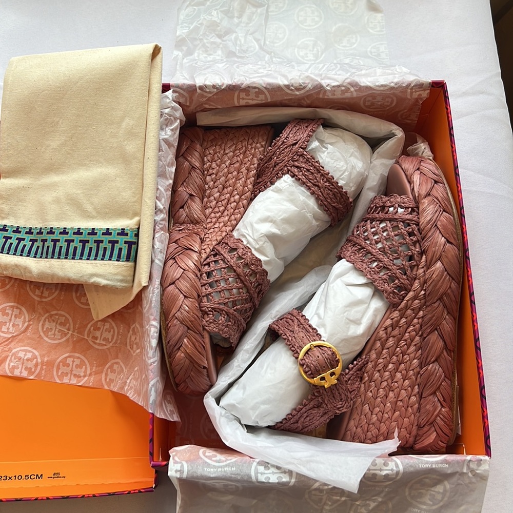 Excellent Tory Burch Rafia Wedge with Box - Picture 8 of 8